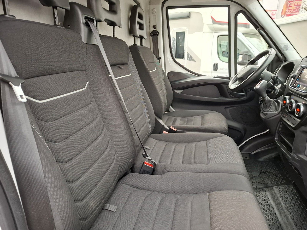Box van Iveco 35-160P/A8, Klima, HiMatik, LED, Luft,: picture 17