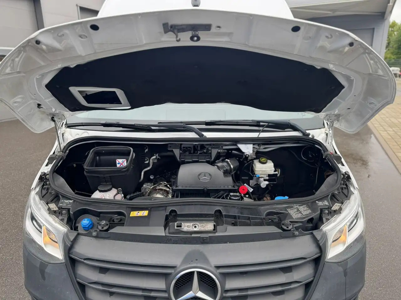 Mercedes-Benz Sprinter 317 CDI Lang Hoch Klima MBUX AHK 2,8t - Panel van: picture 4 Mercedes-Benz Sprinter 317 CDI Lang Hoch Klima MBUX AHK 2,8t - Panel van: picture 4