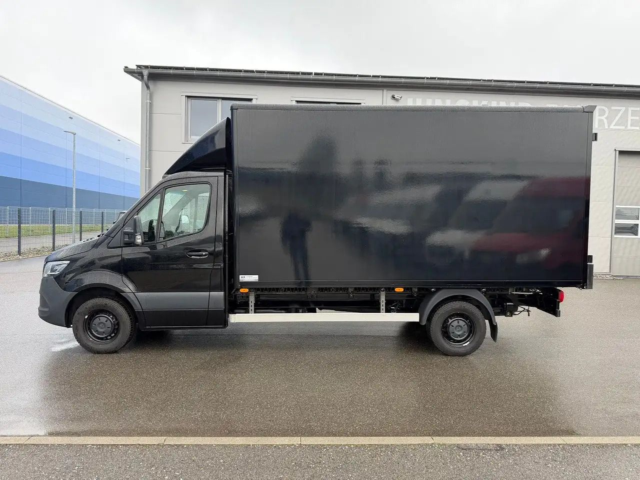 Mercedes-Benz Sprinter 317 CDI Maxi Lang Koffer Klima MBUX LED - Box van: picture 3 Mercedes-Benz Sprinter 317 CDI Maxi Lang Koffer Klima MBUX LED - Box van: picture 3