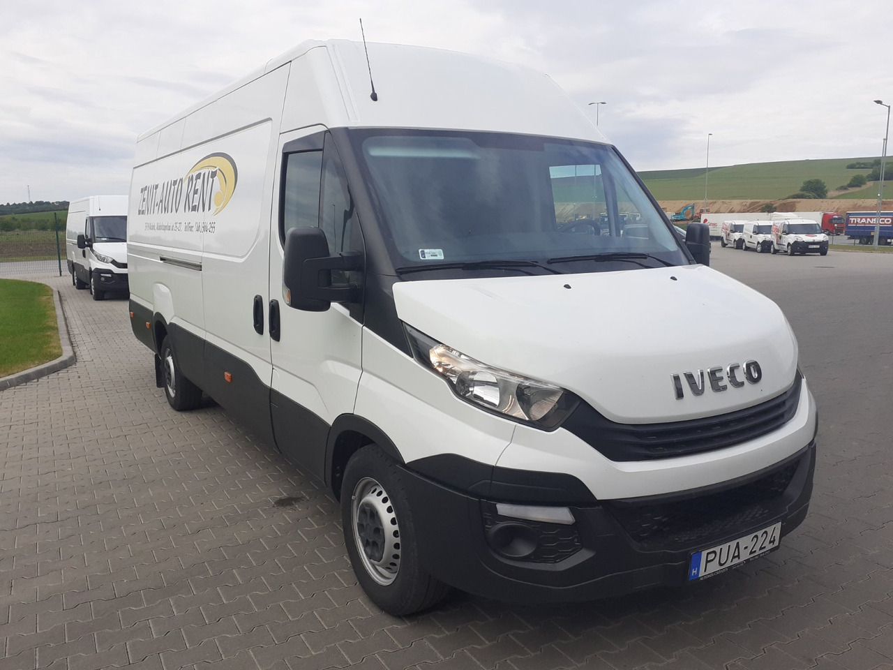 IVECO Daily 35S14 - Box van: picture 2 IVECO Daily 35S14 - Box van: picture 2
