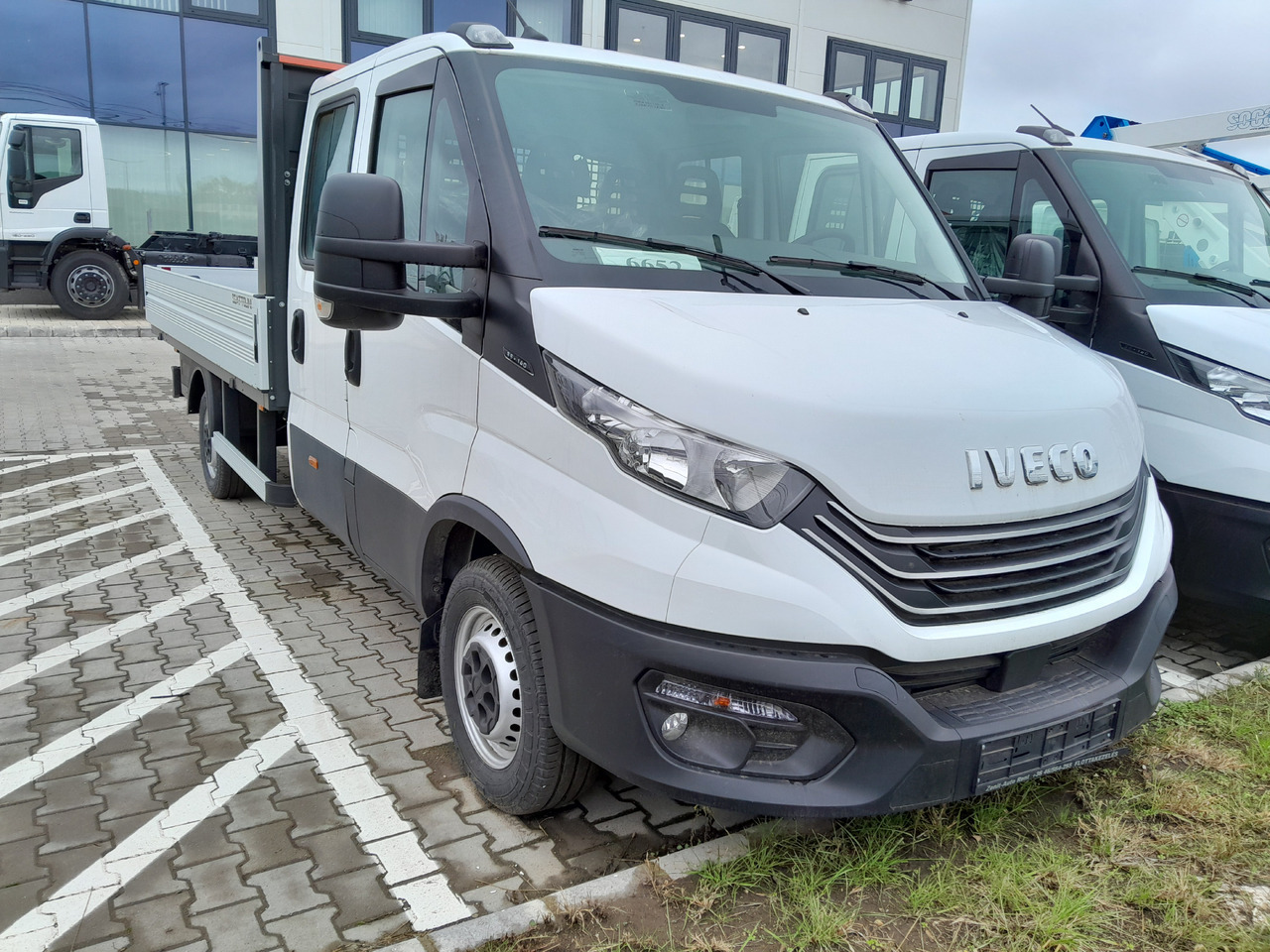 Iveco Daila 35 Daily C 18 H 3450 - Flatbed van: picture 3 Iveco Daila 35 Daily C 18 H 3450 - Flatbed van: picture 3