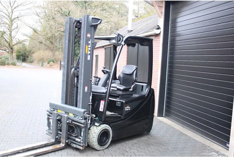 Still RX20 16L heftruck elektrische triplex lepelverstelling sideshift - Electric forklift: picture 2 Still RX20 16L heftruck elektrische triplex lepelverstelling sideshift - Electric forklift: picture 2