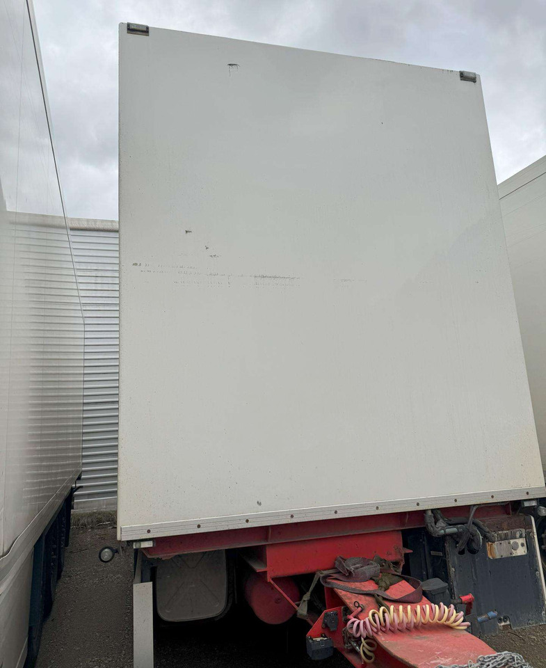 HFR BUSSBYGG KK18 - Refrigerator semi-trailer: picture 2 HFR BUSSBYGG KK18 - Refrigerator semi-trailer: picture 2