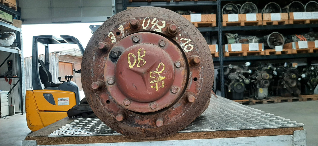 Rear axle for Truck Gebrauchte DB 8.17, Hinterachse, Artikel - Nr. : 81.99999 - 9999: picture 17 Rear axle for Truck Gebrauchte DB 8.17, Hinterachse, Artikel - Nr. : 81.99999 - 9999: picture 17