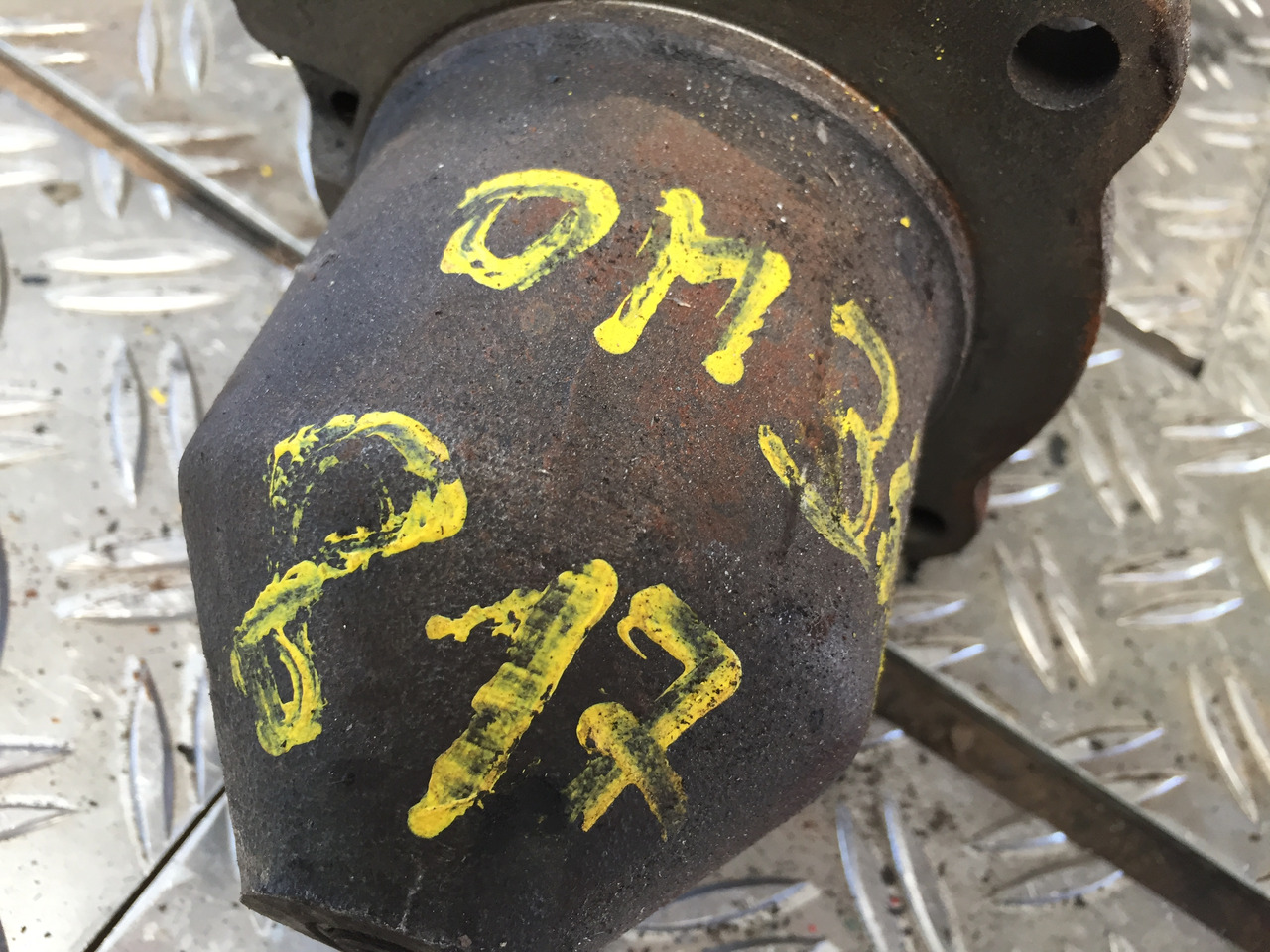 Gebrauchter Anlasser, MB 817 Motor Typ OM 366 LA, Bosch, Artikel - Nr. : 0 001 368 309 - Starter for Truck: picture 2 Gebrauchter Anlasser, MB 817 Motor Typ OM 366 LA, Bosch, Artikel - Nr. : 0 001 368 309 - Starter for Truck: picture 2