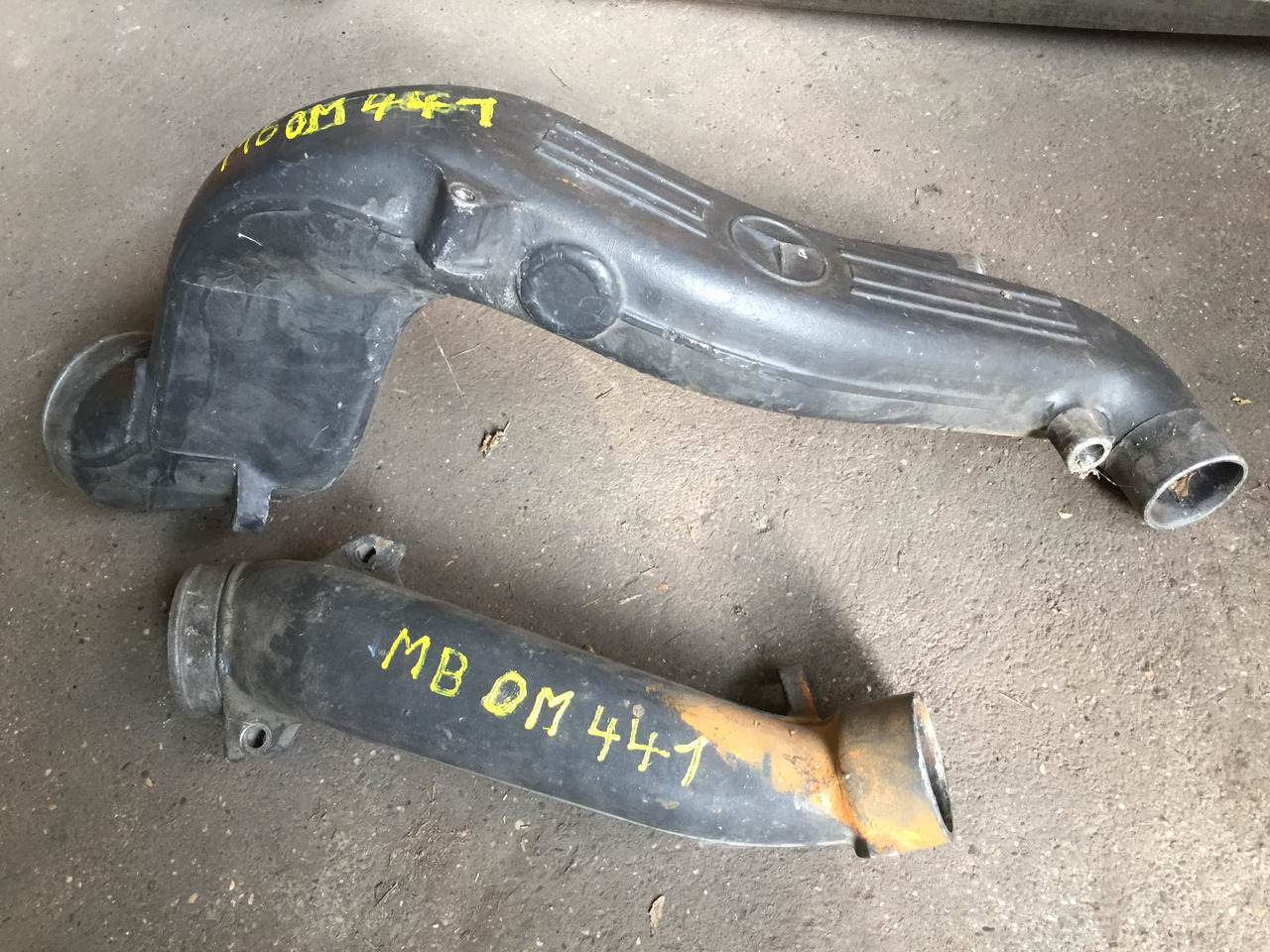 Gebrauchtes MB Motortyp OM 441 LA Ansaugrohr, Artikel - Nr. : A 999 999 99 99 - Air intake pipe for Truck: picture 5 Gebrauchtes MB Motortyp OM 441 LA Ansaugrohr, Artikel - Nr. : A 999 999 99 99 - Air intake pipe for Truck: picture 5