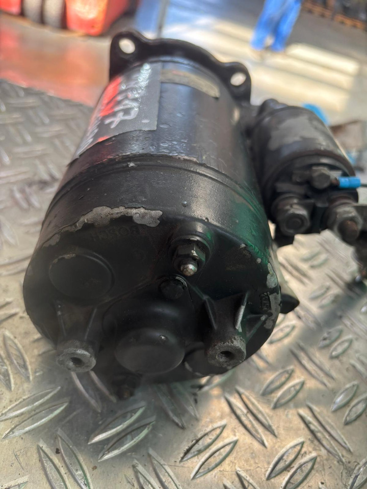 Neuwertiger Anlasser, DB 817 Motor Typ OM 366 LA, Bosch, Artikel - Nr. : 0986013490 - Starter for Truck: picture 3 Neuwertiger Anlasser, DB 817 Motor Typ OM 366 LA, Bosch, Artikel - Nr. : 0986013490 - Starter for Truck: picture 3