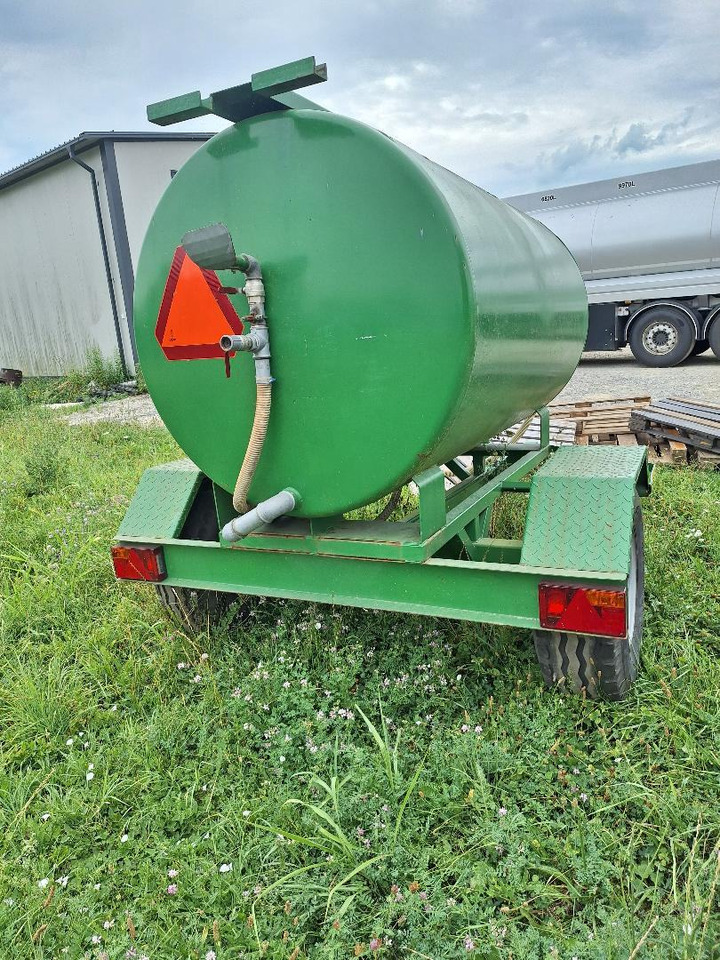 2500 litara - Farm trailer: picture 3 2500 litara - Farm trailer: picture 3