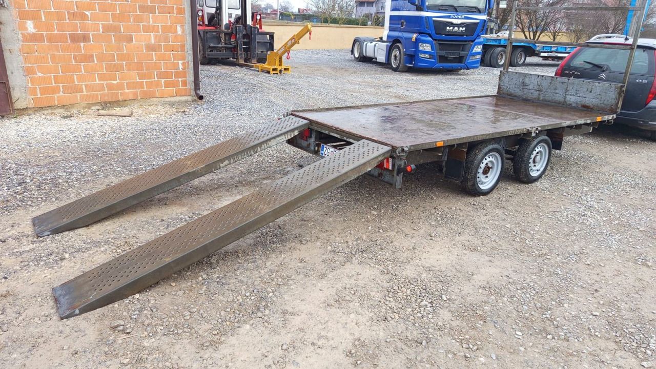 Ifor Williams, 2003 - Low loader trailer: picture 1 Ifor Williams, 2003 - Low loader trailer: picture 1