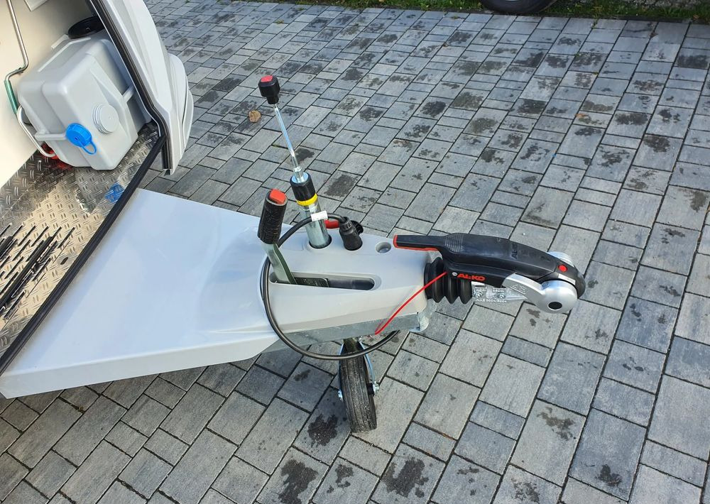 KNAUS SUDWIND 450 FU BLACK SELECTION - Caravan: picture 3 KNAUS SUDWIND 450 FU BLACK SELECTION - Caravan: picture 3