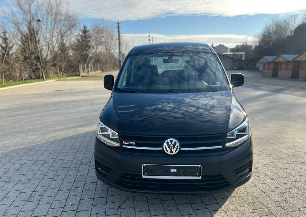 Volkswagen CADDY/2.0/4X4/ SPROWADZONY na/1 WŁ/FV23%/SERWISOWANY/VW/FORD/OPEL/CITROEN - Panel van: picture 4 Volkswagen CADDY/2.0/4X4/ SPROWADZONY na/1 WŁ/FV23%/SERWISOWANY/VW/FORD/OPEL/CITROEN - Panel van: picture 4