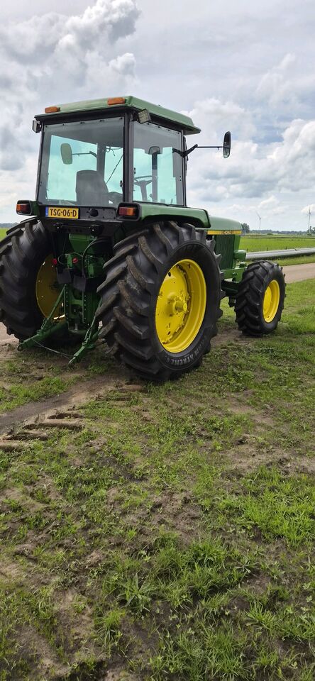 John Deere 4040 - Farm tractor: picture 4 John Deere 4040 - Farm tractor: picture 4