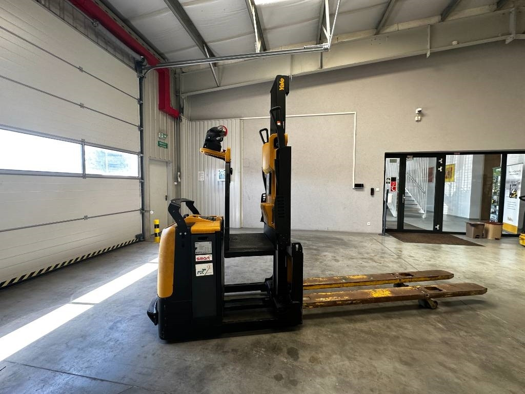 Yale MO20 - Order picker: picture 5 Yale MO20 - Order picker: picture 5