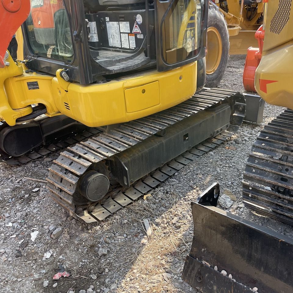 KOMATSU PC30MR - Mini excavator: picture 2 KOMATSU PC30MR - Mini excavator: picture 2