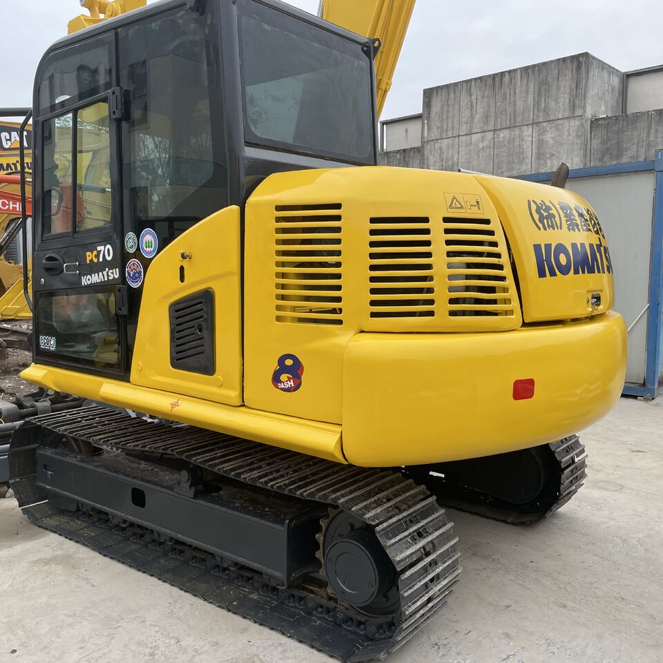 KOMATSU PC70-8 - Mini excavator: picture 2 KOMATSU PC70-8 - Mini excavator: picture 2