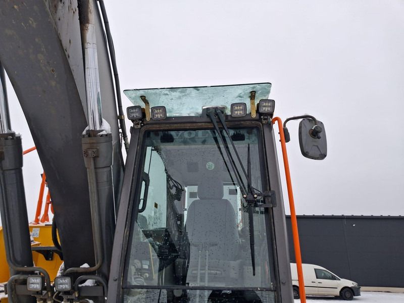 Crawler excavator Volvo EC220E: picture 17 Crawler excavator Volvo EC220E: picture 17