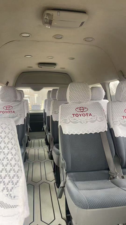 TOYOTA HIACE - Passenger van: picture 4 TOYOTA HIACE - Passenger van: picture 4