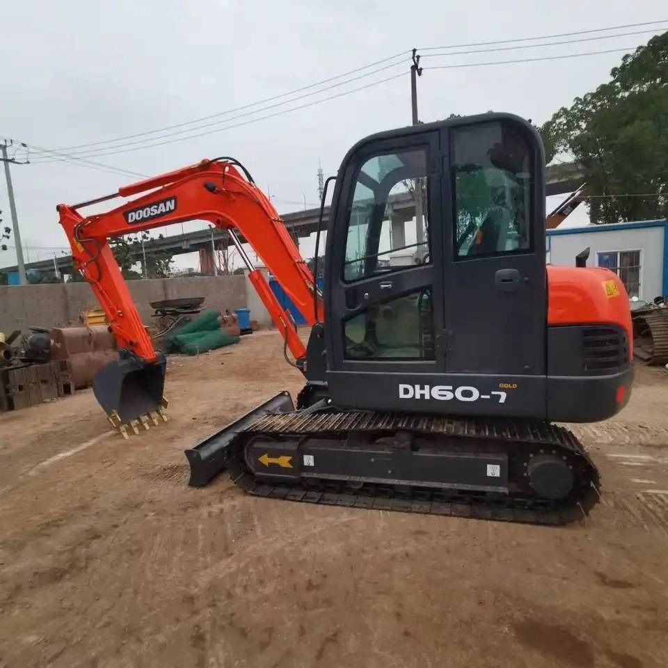Doosan DH60-7 - Mini excavator: picture 1 Doosan DH60-7 - Mini excavator: picture 1