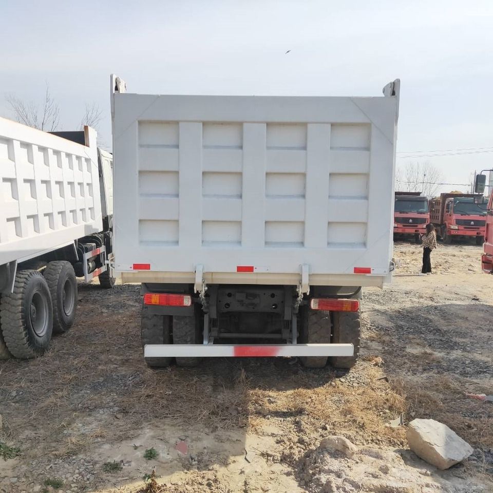Howo 371 6x4 - Tipper: picture 2 Howo 371 6x4 - Tipper: picture 2