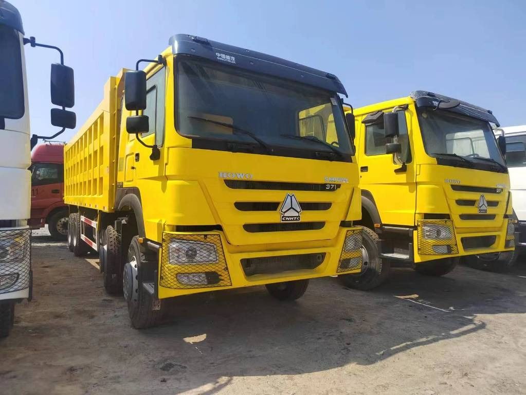 Howo 371 8x4 - Tipper: picture 1 Howo 371 8x4 - Tipper: picture 1