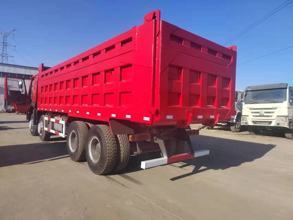 Howo 371 8x4 - Tipper: picture 3 Howo 371 8x4 - Tipper: picture 3