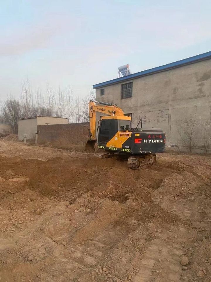Hyundai R110VS - Mini excavator: picture 3 Hyundai R110VS - Mini excavator: picture 3