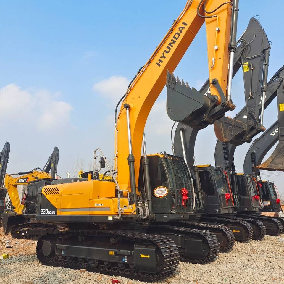 Hyundai R220LC-9S - Crawler excavator: picture 1 Hyundai R220LC-9S - Crawler excavator: picture 1