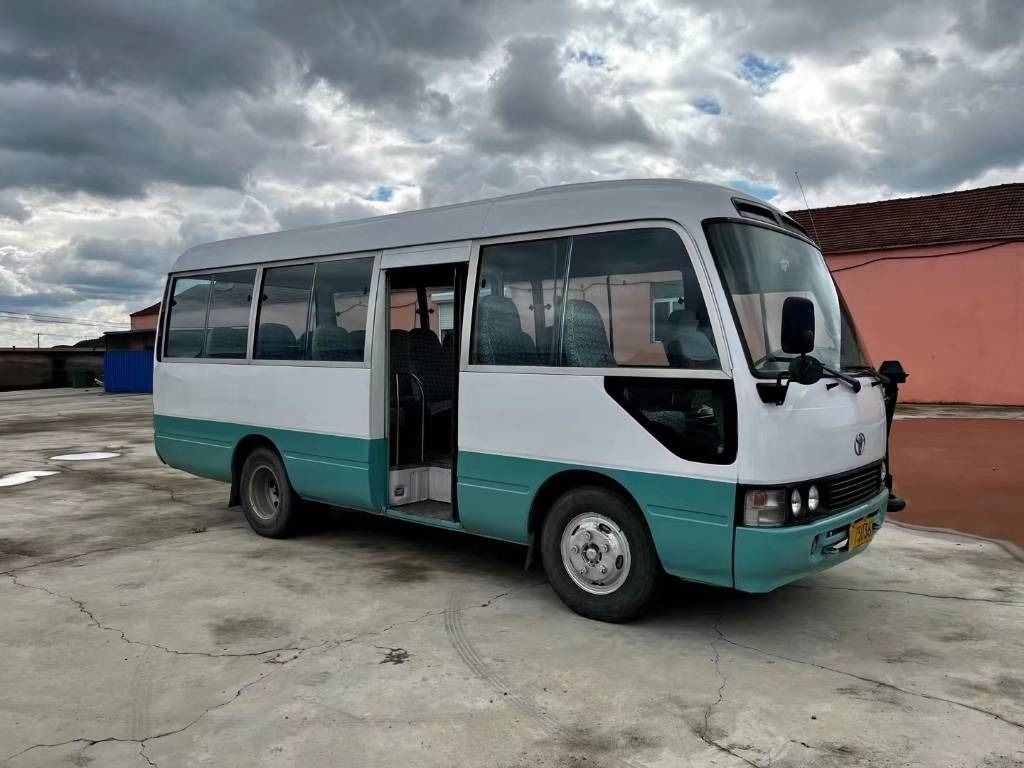 Toyota Coaster Bus - Minibus, Passenger van: picture 4 Toyota Coaster Bus - Minibus, Passenger van: picture 4