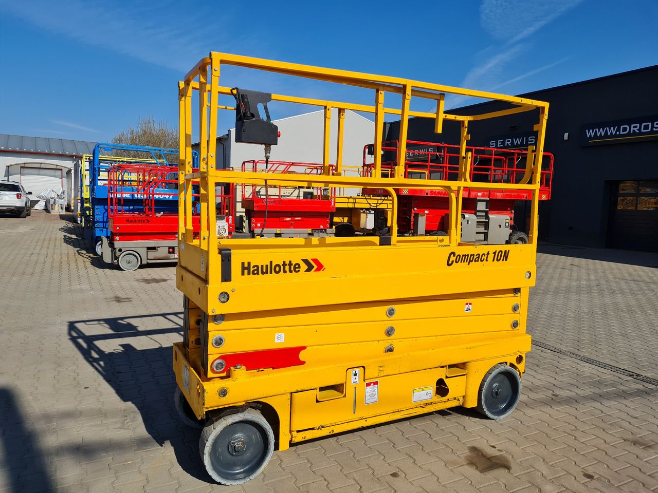Haulotte Compact 10N - Scissor lift: picture 2 Haulotte Compact 10N - Scissor lift: picture 2