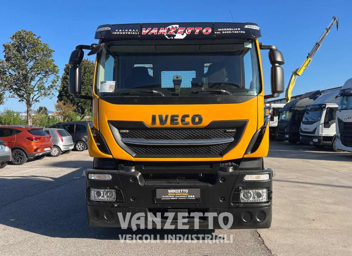IVECO 320S42 STRALIS - Autotransporter truck: picture 2 IVECO 320S42 STRALIS - Autotransporter truck: picture 2