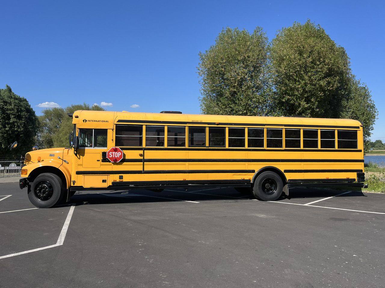 International 3800 - School bus: picture 4 International 3800 - School bus: picture 4