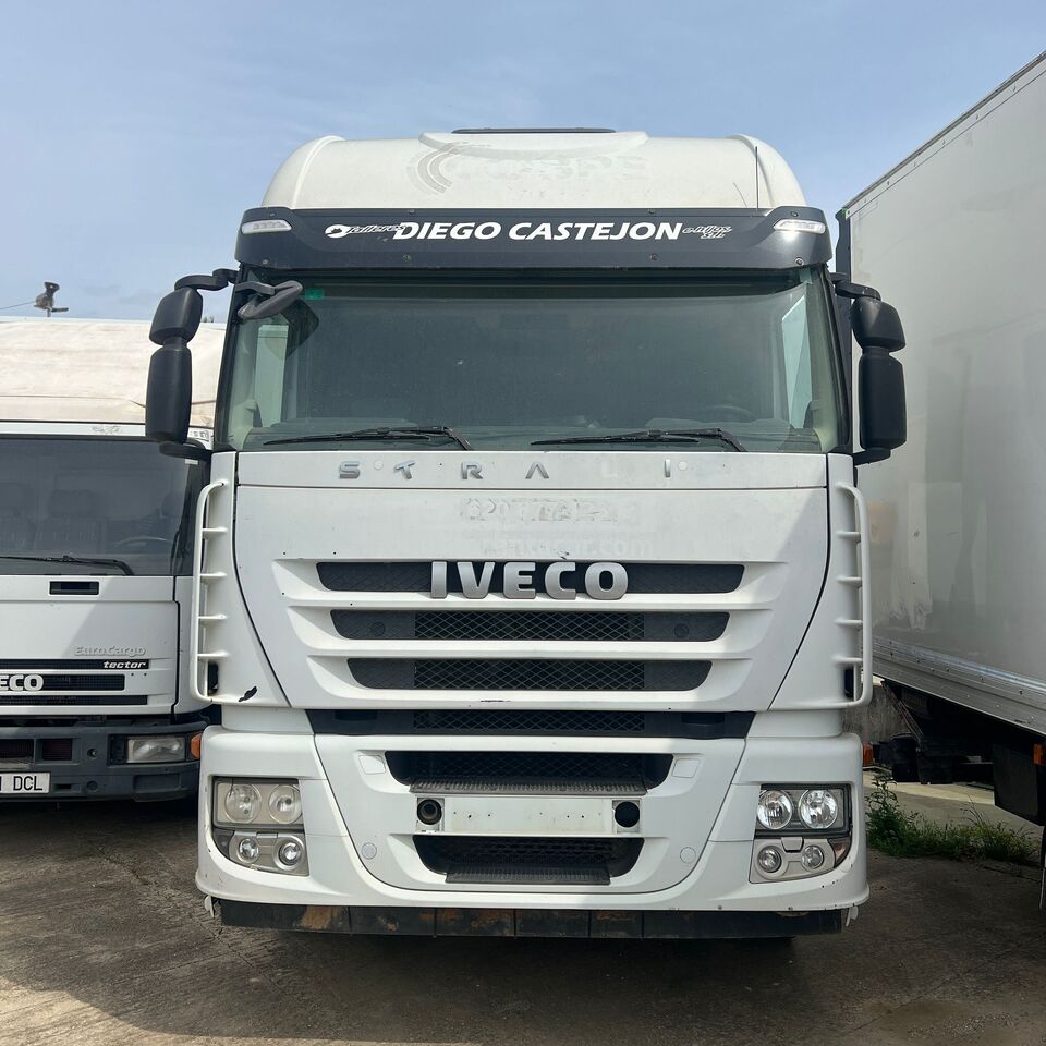 IVECO 460 - Tractor unit: picture 2 IVECO 460 - Tractor unit: picture 2