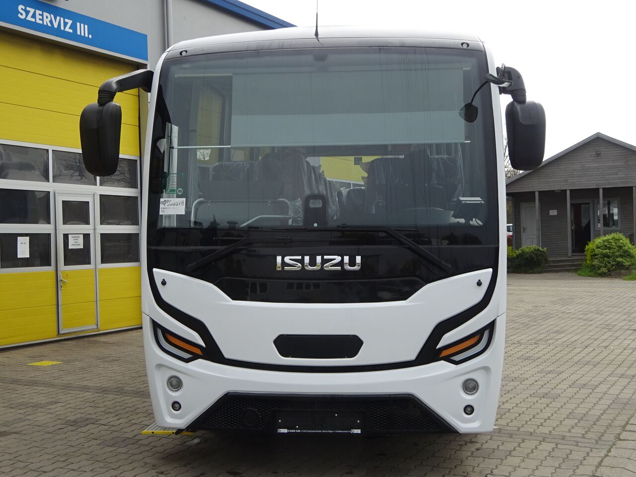 Isuzu Turquoise - Coach: picture 2 Isuzu Turquoise - Coach: picture 2