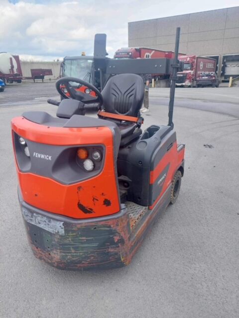 Linde P60. 2995 heures - Tow tractor: picture 5 Linde P60. 2995 heures - Tow tractor: picture 5