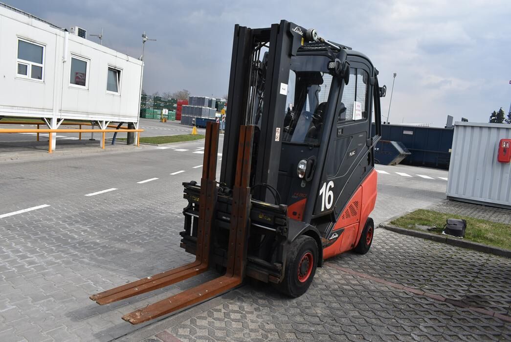 Linde H30T wózki widłowe - LPG forklift: picture 1 Linde H30T wózki widłowe - LPG forklift: picture 1