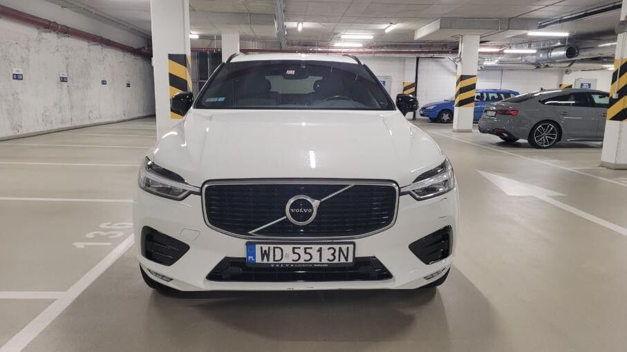 Volvo XC 60 XC60 B5 B AWD R-Design aut Kombi - Station wagon: picture 2 Volvo XC 60 XC60 B5 B AWD R-Design aut Kombi - Station wagon: picture 2