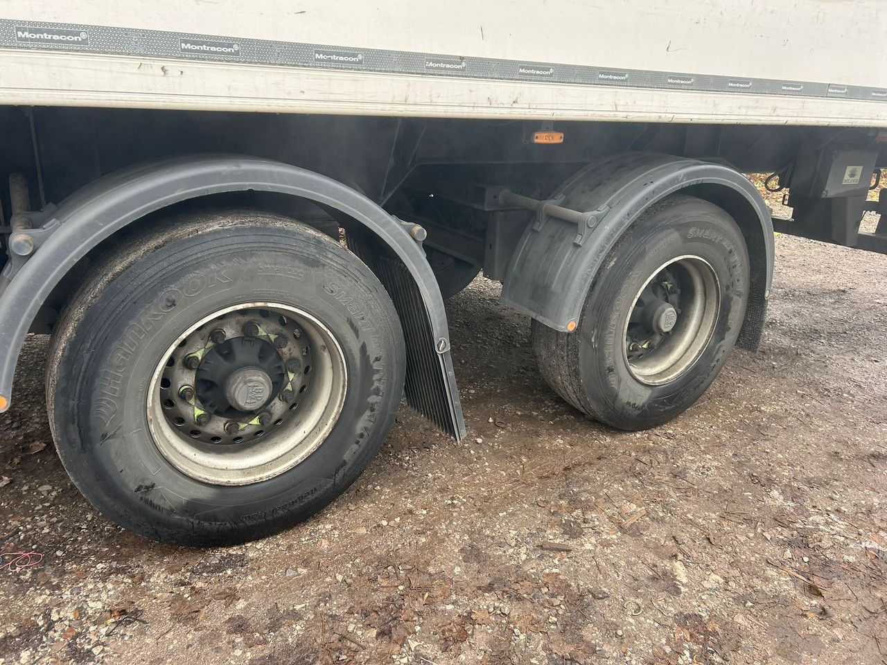 Montracron Tendem Rear Steering Axle - Refrigerator semi-trailer: picture 3 Montracron Tendem Rear Steering Axle - Refrigerator semi-trailer: picture 3