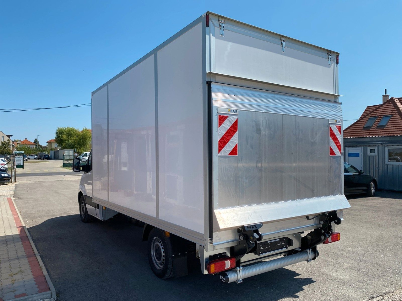 Mercedes-Benz Sprinter 317 Koffer+LBW - Box van: picture 4 Mercedes-Benz Sprinter 317 Koffer+LBW - Box van: picture 4