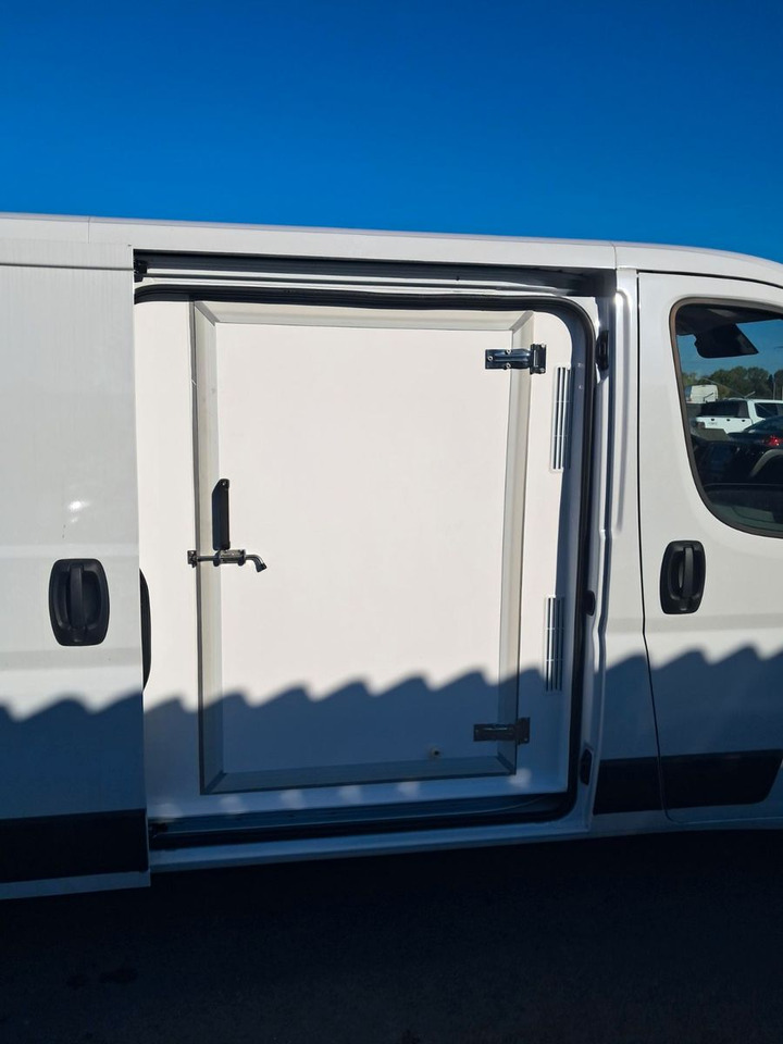Peugeot Boxer - Refrigerated van: picture 5 Peugeot Boxer - Refrigerated van: picture 5