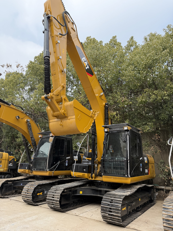 CATERPILLAR 320DL - Crawler excavator: picture 1 CATERPILLAR 320DL - Crawler excavator: picture 1