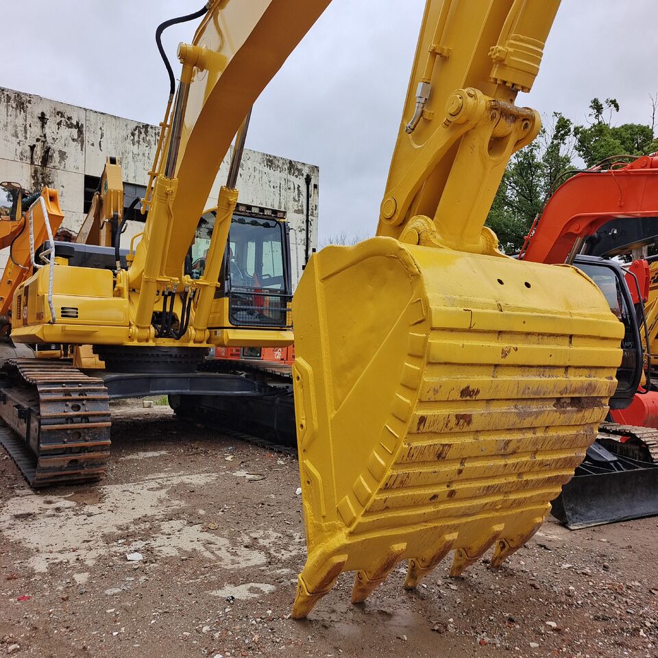 KOMATSU PC450-8 PC450LC-7 3000 UNTS IN STOCK CHINA BIGGEST SUPPLIER - Crawler excavator: picture 2 KOMATSU PC450-8 PC450LC-7 3000 UNTS IN STOCK CHINA BIGGEST SUPPLIER - Crawler excavator: picture 2