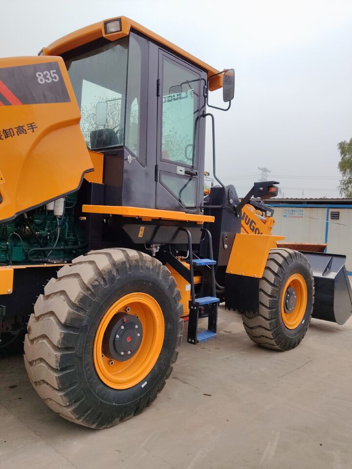 LIUGONG 835 28YEARS CELEBRATION PROMOTE PRICE ONE MONTH - Wheel loader: picture 3 LIUGONG 835 28YEARS CELEBRATION PROMOTE PRICE ONE MONTH - Wheel loader: picture 3