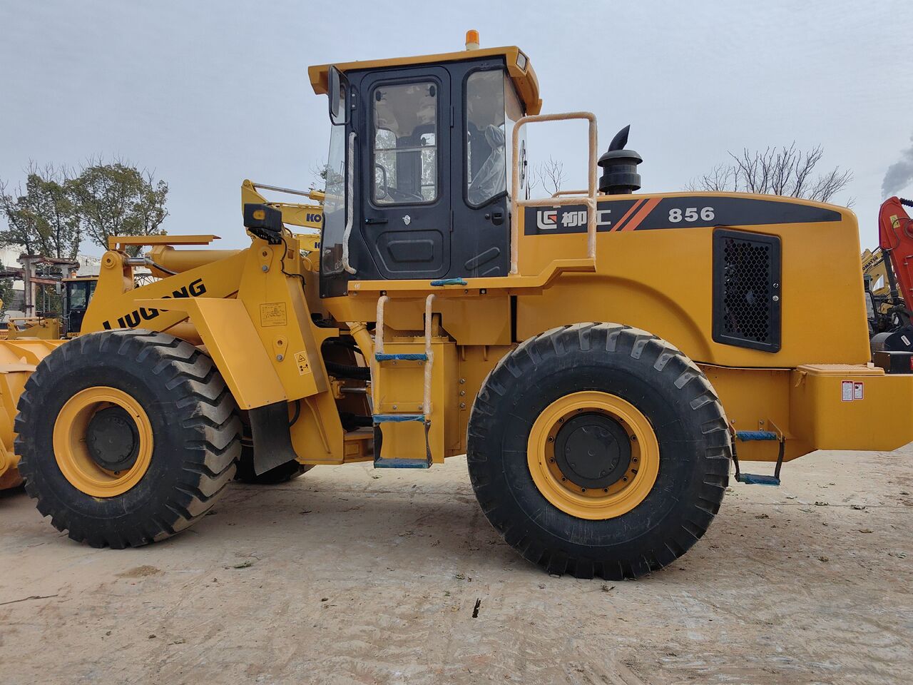 LIUGONG 856 28YEARS CELEBRATION PROMOTE PRICE ONE MONTH - Wheel loader: picture 3 LIUGONG 856 28YEARS CELEBRATION PROMOTE PRICE ONE MONTH - Wheel loader: picture 3