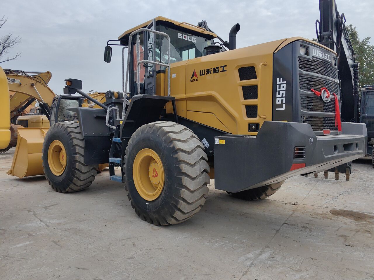 SDLG L956F 3000 UNTS IN STOCK CHINA BIGGEST SUPPLIER - Wheel loader: picture 2 SDLG L956F 3000 UNTS IN STOCK CHINA BIGGEST SUPPLIER - Wheel loader: picture 2