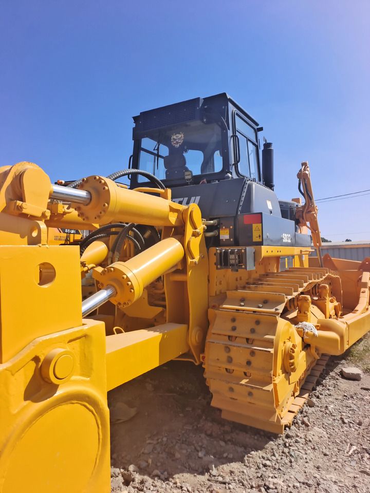 SHANTUI SD32 1000UNITS IN STOCK - Bulldozer: picture 3 SHANTUI SD32 1000UNITS IN STOCK - Bulldozer: picture 3