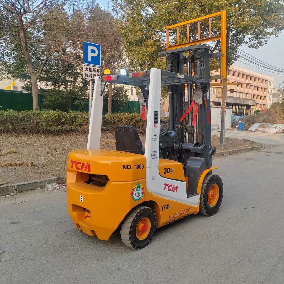 TCM FD30 CHINA BIGGEST SUPPLIER 3000 UNITS IN STOCK - Diesel forklift: picture 2 TCM FD30 CHINA BIGGEST SUPPLIER 3000 UNITS IN STOCK - Diesel forklift: picture 2