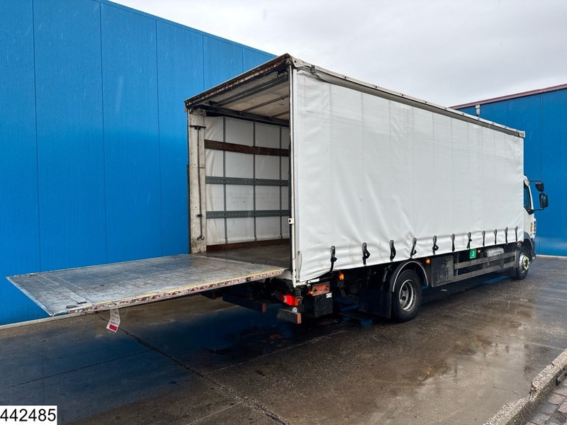 DAF LF 210 EURO 6, Dhollandia - Box truck: picture 2 DAF LF 210 EURO 6, Dhollandia - Box truck: picture 2
