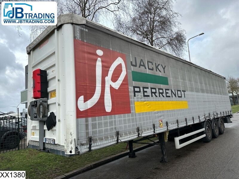 Fruehauf Tautliner Lift axle - Curtainsider semi-trailer: picture 1 Fruehauf Tautliner Lift axle - Curtainsider semi-trailer: picture 1