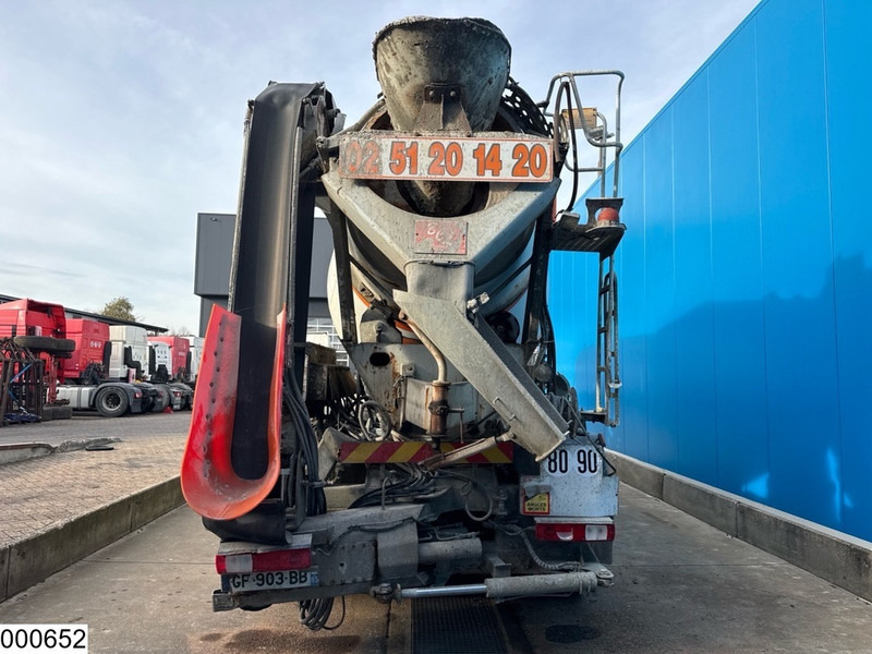 Renault Kerax 410 Dxi 8x4, Cifa, 9m3, Remote - Concrete mixer truck: picture 4 Renault Kerax 410 Dxi 8x4, Cifa, 9m3, Remote - Concrete mixer truck: picture 4