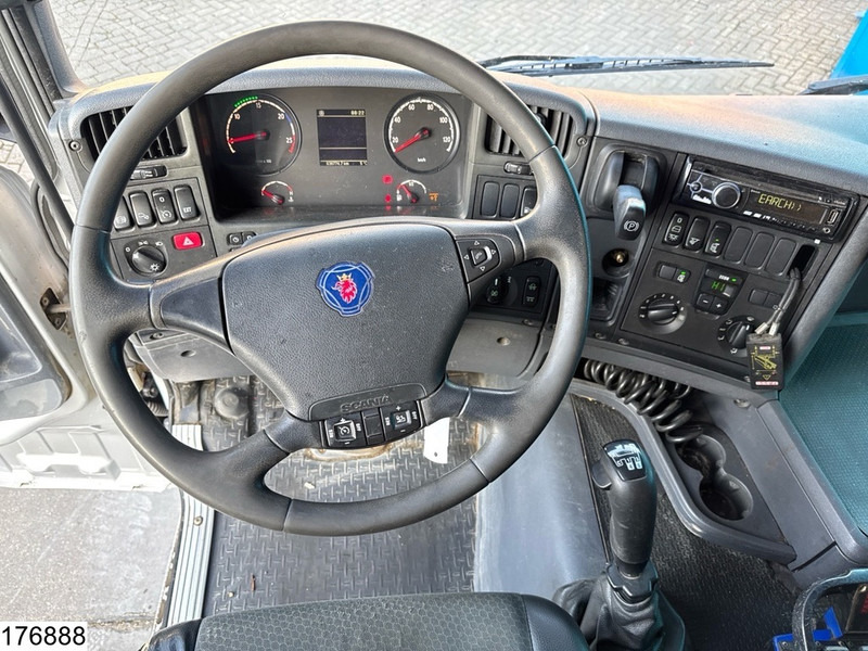 Interior photo 1: Dropside/ Flatbed truck, Crane truck Scania G 440 8x2, EURO 5, Fassi, Retarder, Remote